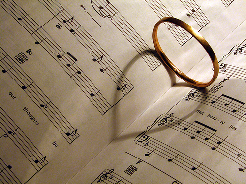 music-wedding-ring